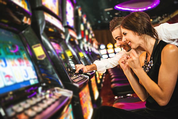 sgptoto88 live casino dealer tables and slot games